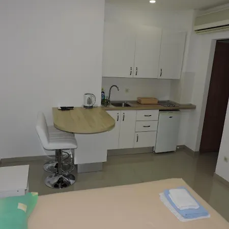 Lidus Guest house 3*