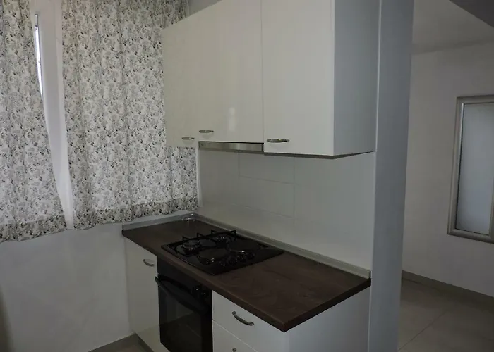 Guest house Lidus 3*