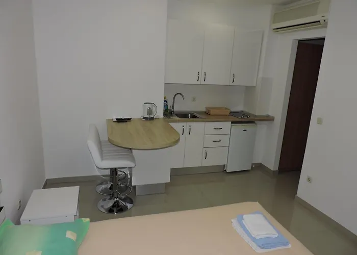 Lidus Guest house 3*