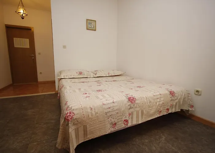 Lidus Πανσιόν