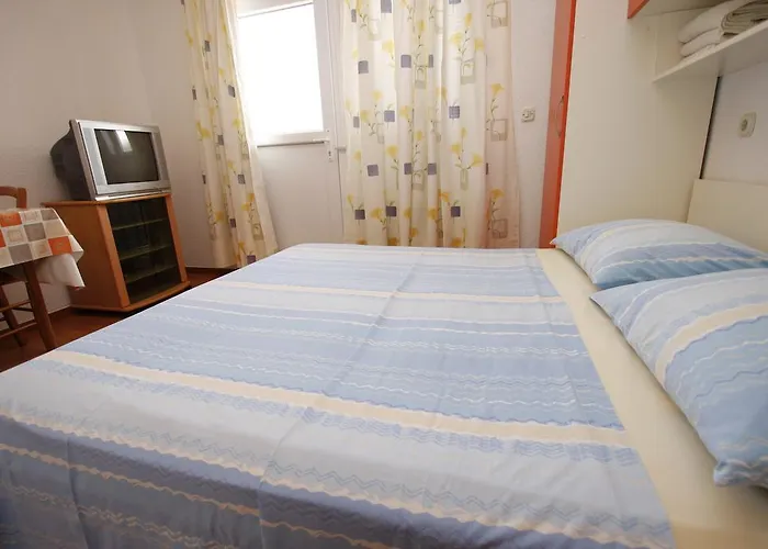 Lidus Μακάρσκα